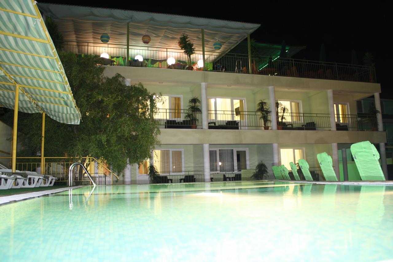 Green Hotel-Club Zatoka Zewnętrze zdjęcie