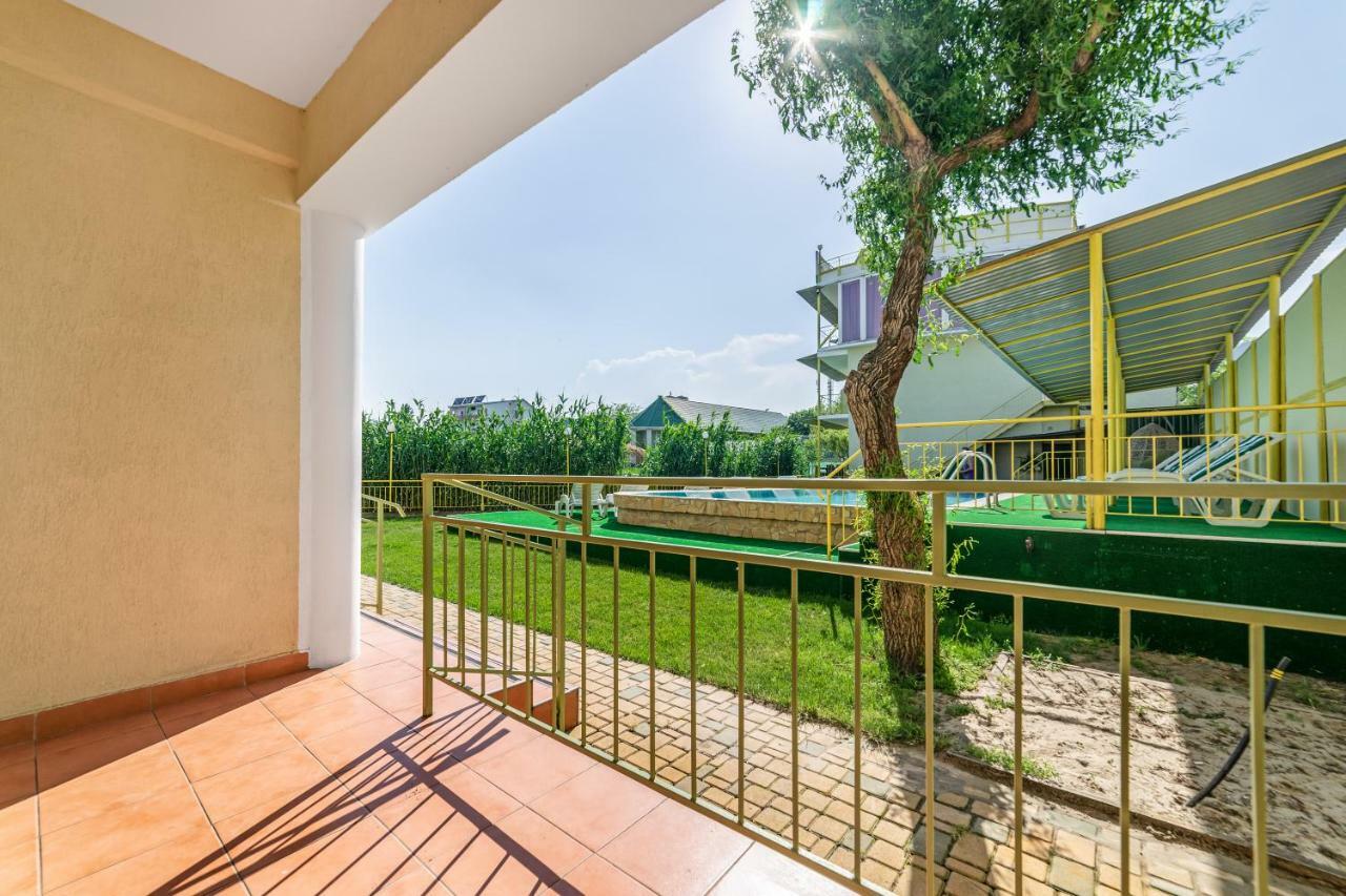Green Hotel-Club Zatoka Zewnętrze zdjęcie